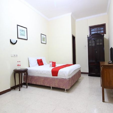 Hotel Reddoorz @ Mantrijeron 2 Yogyakarta Esterno foto