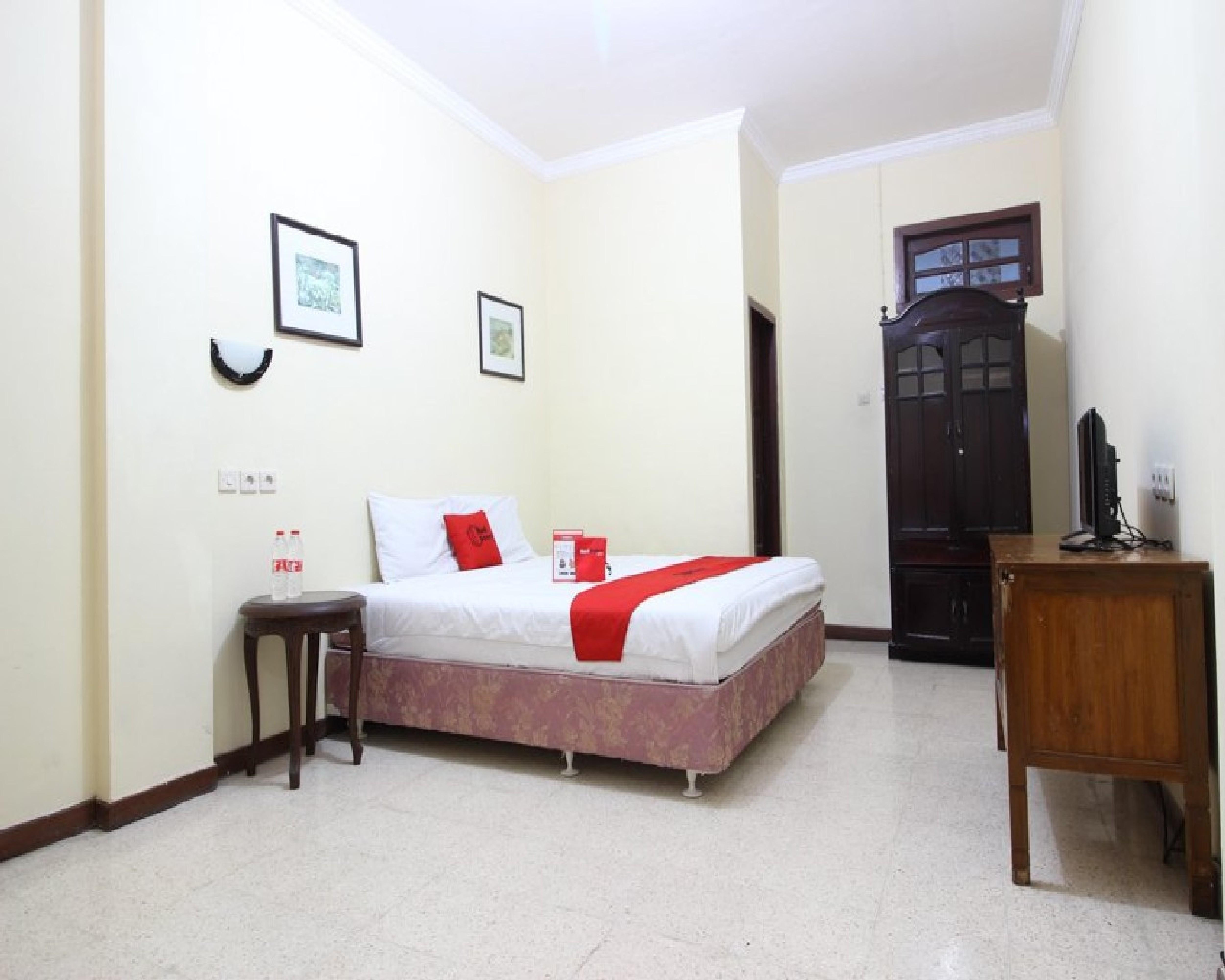 Hotel Reddoorz @ Mantrijeron 2 Yogyakarta Esterno foto