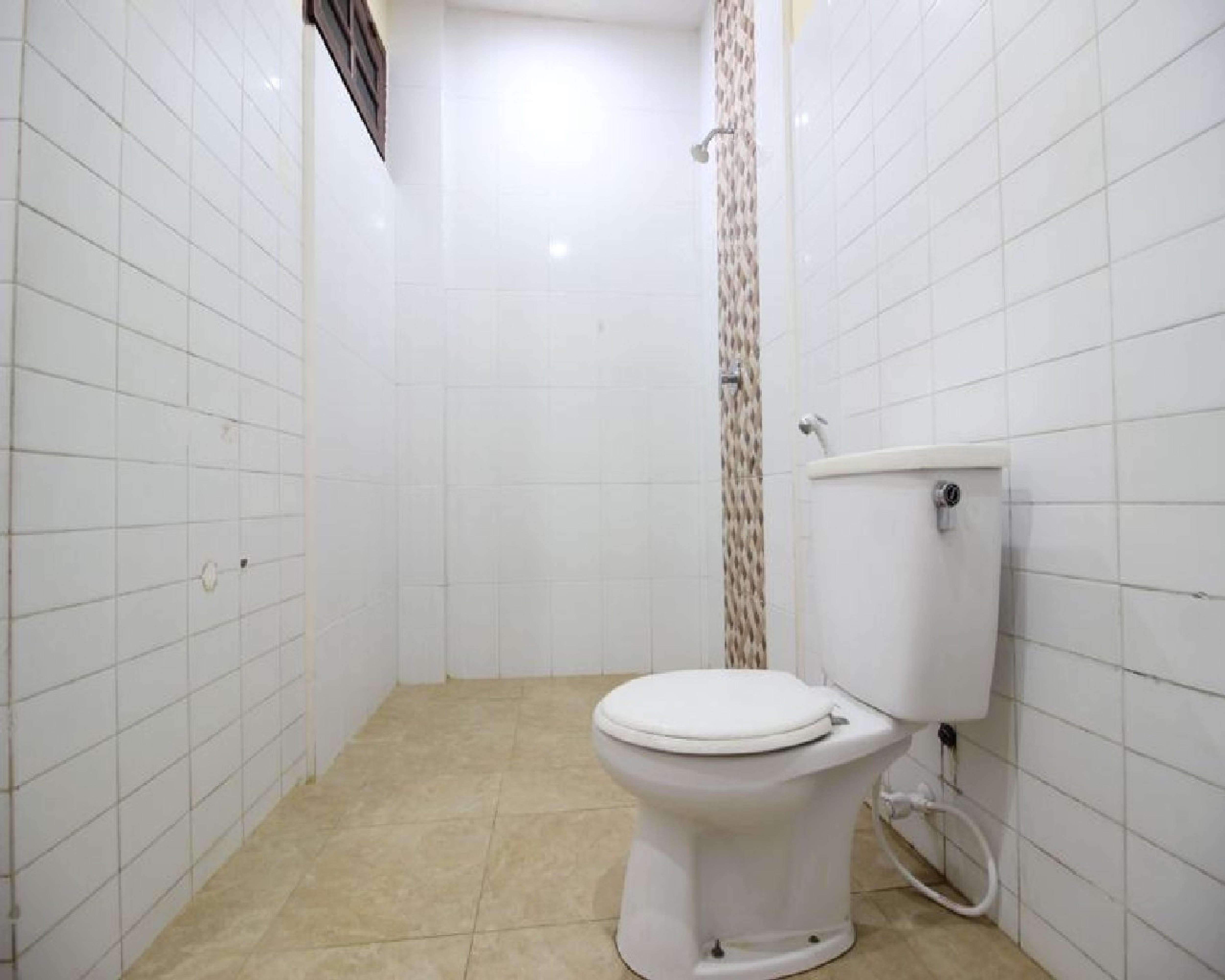 Hotel Reddoorz @ Mantrijeron 2 Yogyakarta Esterno foto