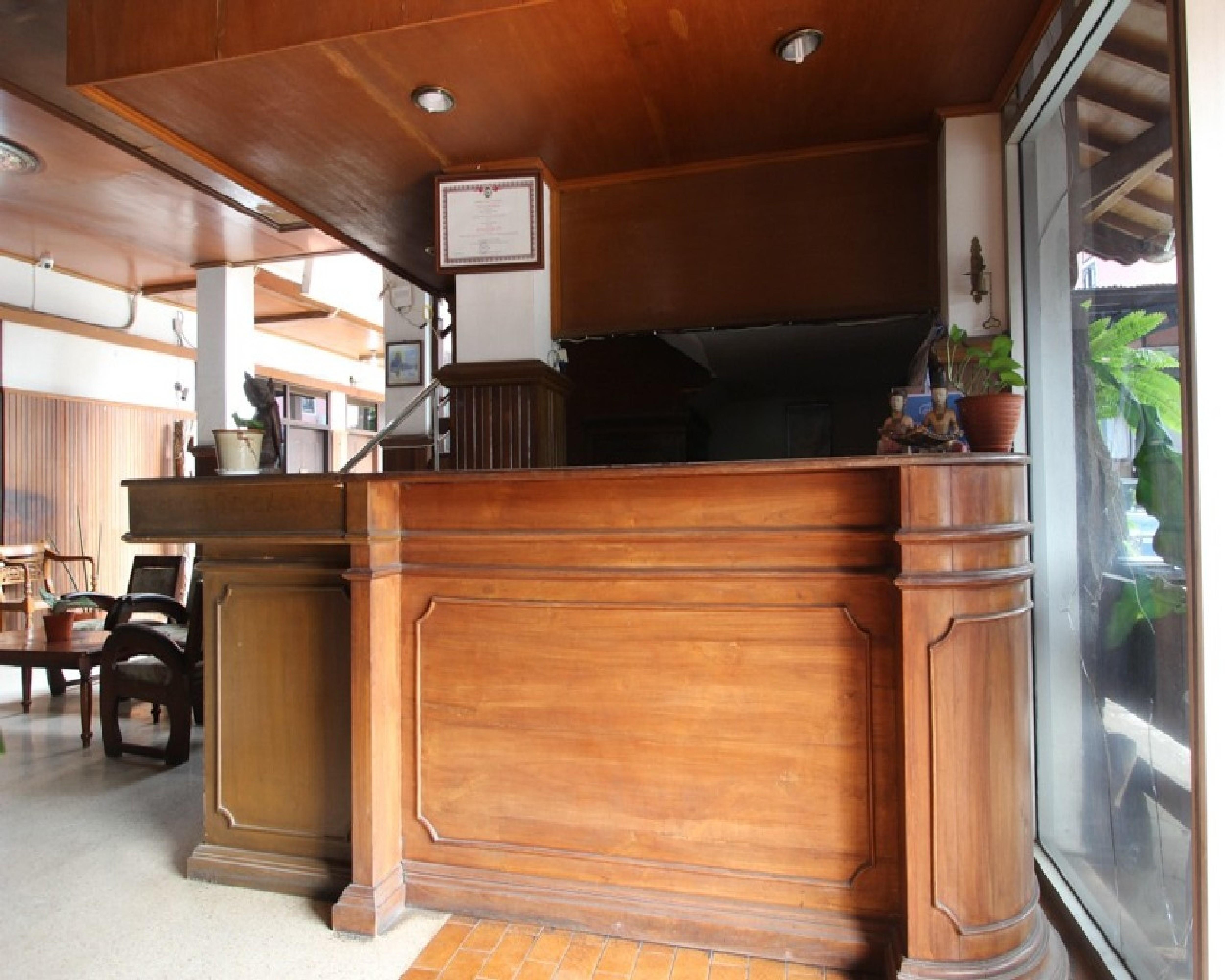 Hotel Reddoorz @ Mantrijeron 2 Yogyakarta Esterno foto
