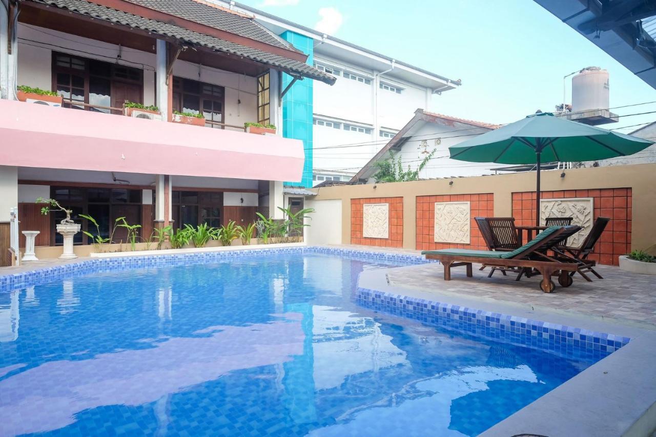 Hotel Reddoorz @ Mantrijeron 2 Yogyakarta Esterno foto