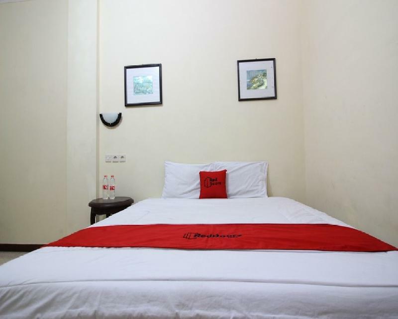 Hotel Reddoorz @ Mantrijeron 2 Yogyakarta Esterno foto
